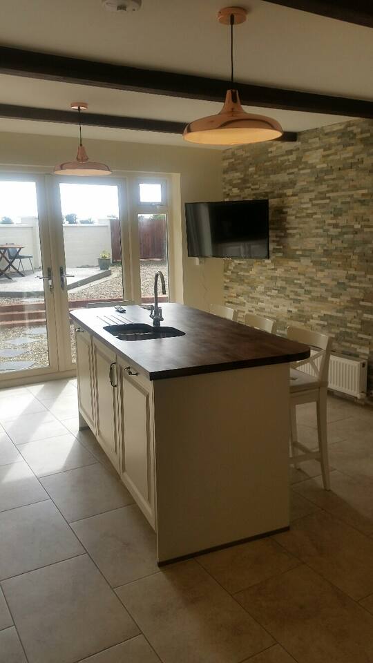Snow Whites Cottage Wifi Enabled Cottages For Rent In Kilmore