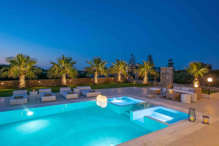 Opsis Luxury villa with swimming pool