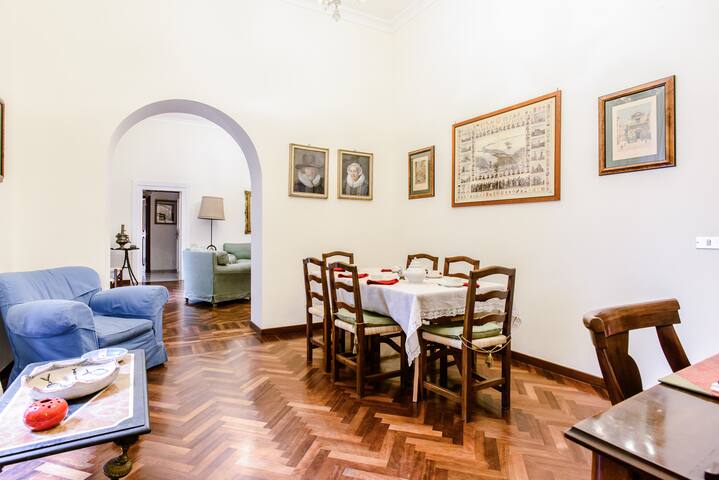 Palazzo della Principessa Naples gallery image 3
