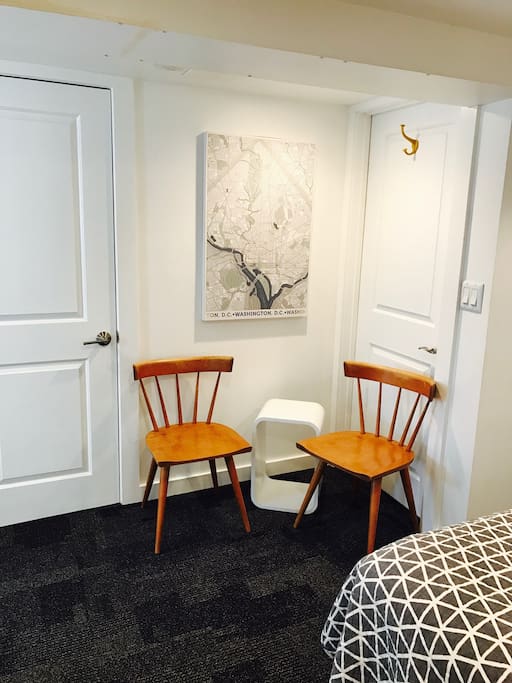 Space to sit, eat, and watch tv in the room