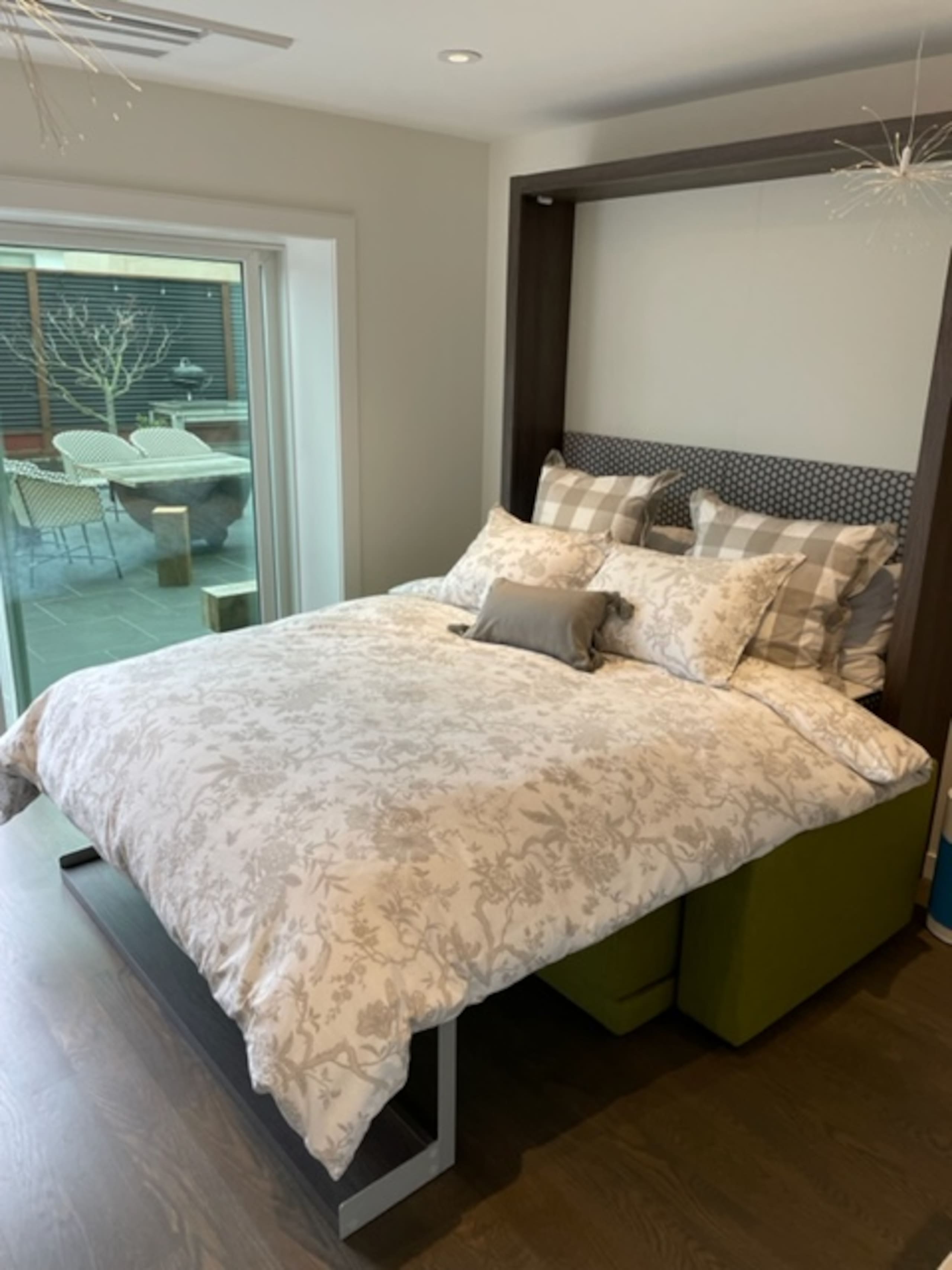 Modern Safe 1Bed and 1Bath Apt w/ Private Entrance - Image 9