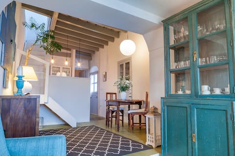 Popular Airbnb listing: Casa Adarve in Vejer De La Frontera