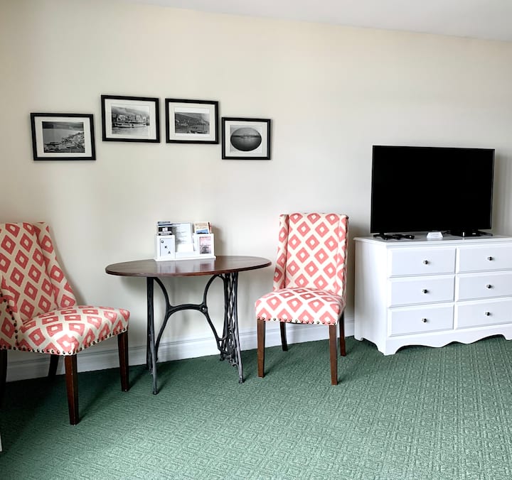 Keuka Lake Studio With A View - Hammondsport, NY