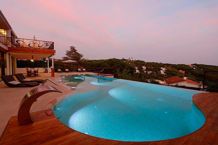 Villa Tuzko , sea view Vila with pool and cinema gallery image 4