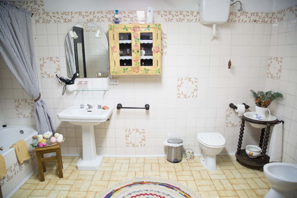 Gran baño privado.