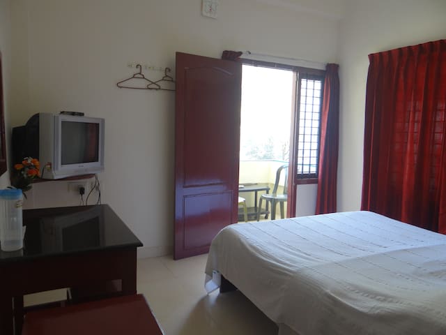 Budget Rooms , Munnar