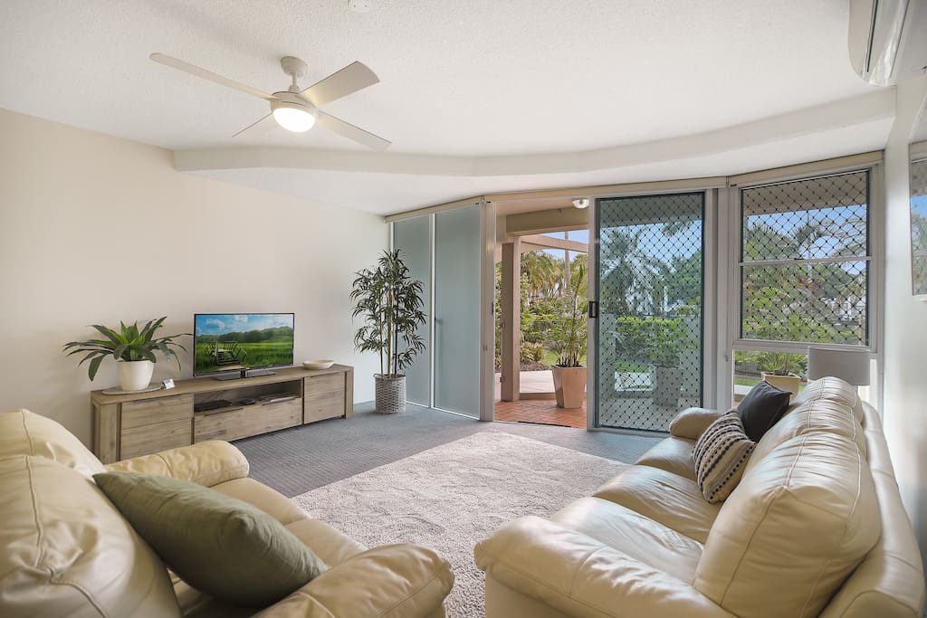 Spacious Lounge Room with Access to Courtyard