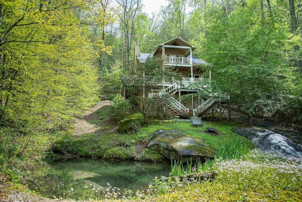 rabun gap black singles Rabun river cabins: home black bear rainbow trout renting directions activities: the black bear cabin features a fully equipped kitchen, satellite television, dvd player, air-conditioning. rabun gap black singles Rabun river cabins: home black bear rainbow trout renting directions activities: the black bear cabin features a fully equipped kitchen, satellite television, dvd player, air-conditioning.