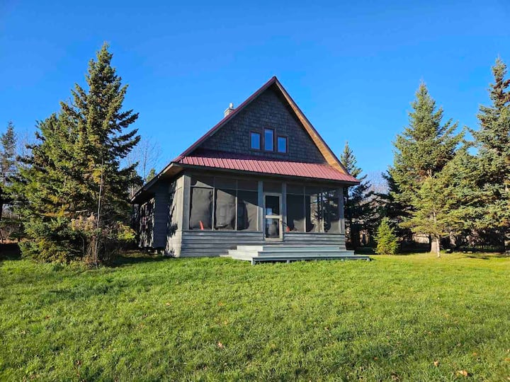 Brickyard Lakeside Retreat