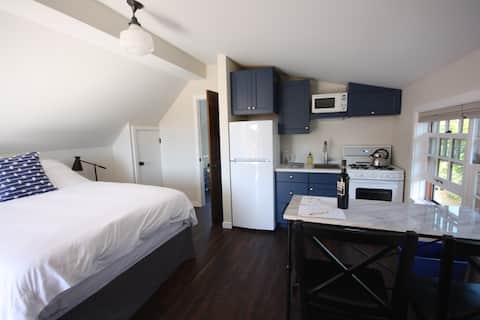 Downtown Historic District Sunset Studio