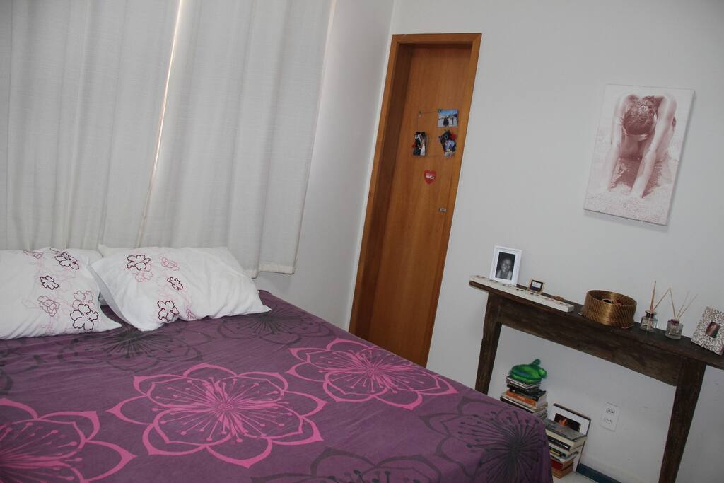 Quarto casal com banheiro privado!