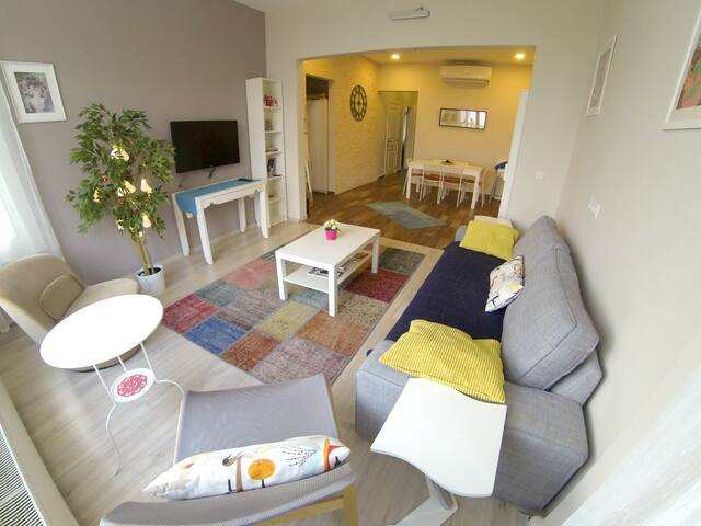 4BR Ensuite Sea View Apt. in Sultanahmet gallery image 4