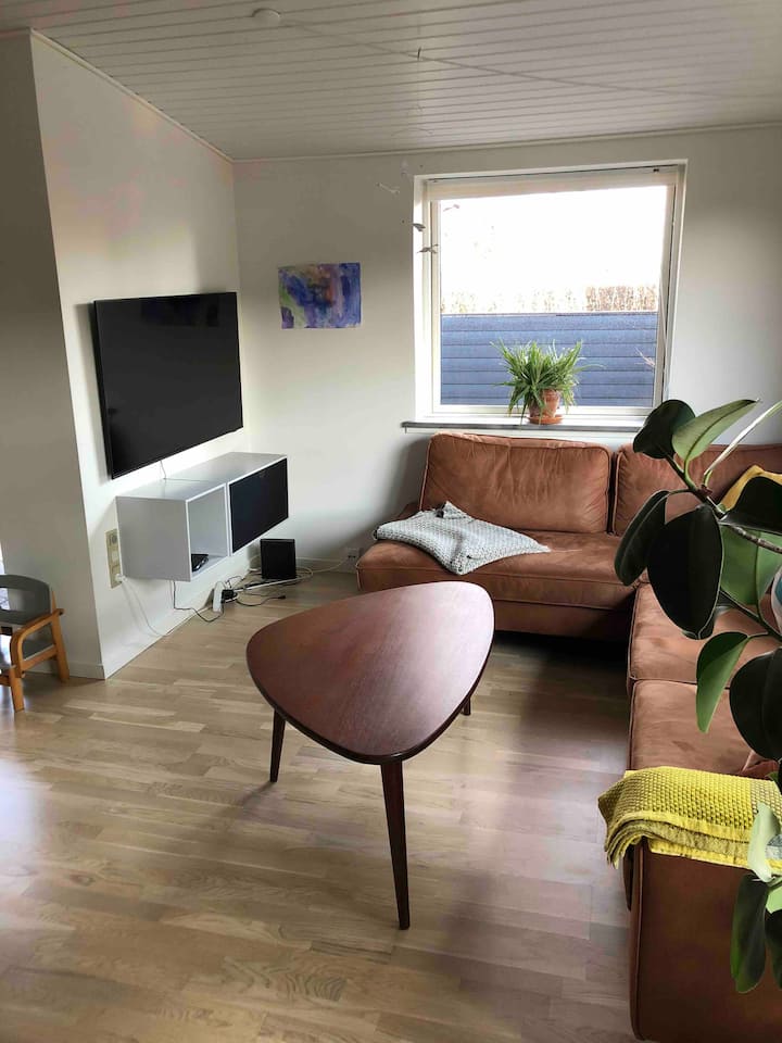 Centrally located villa, with beautiful scenery around. Villas for