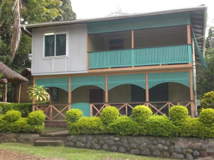 travellers inn goroka