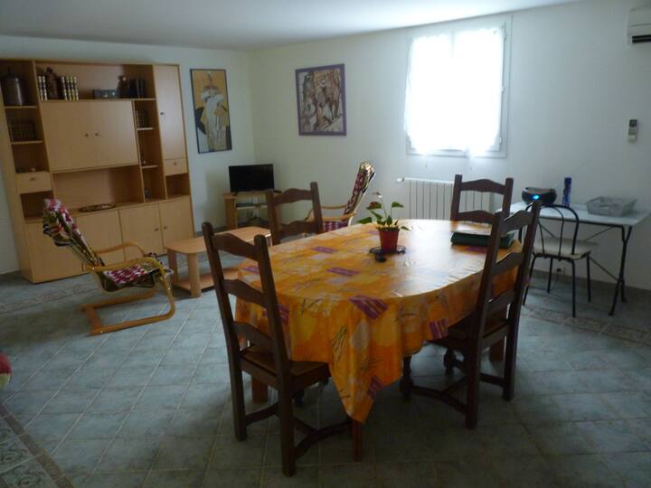 Top 10 Airbnb Vacation Rentals In Gignac, France Updated 2024 Trip101