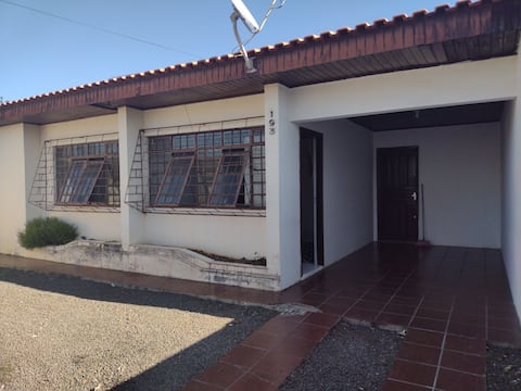 entire house, 3 bedrooms, near Br 277.