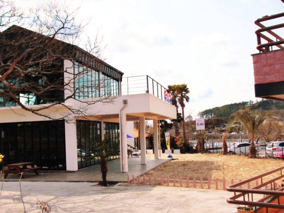 民宿后院