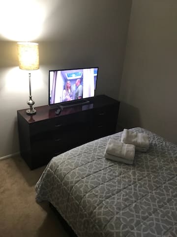 Private room and free parking