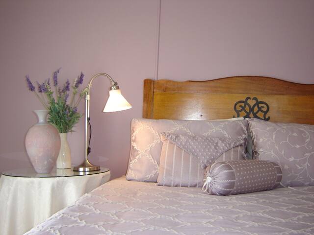 Abbey’s the Green House gallery image 4