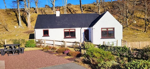 Beautiful 2 bedroom cottage in Shieldaig