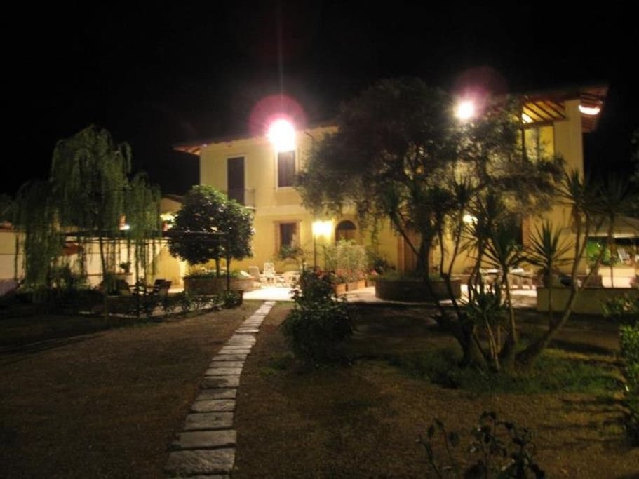Esterno