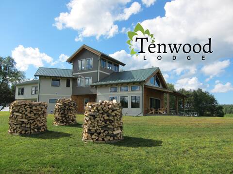 Tenwood Lodge 6 BR Ultimate Family Retreat