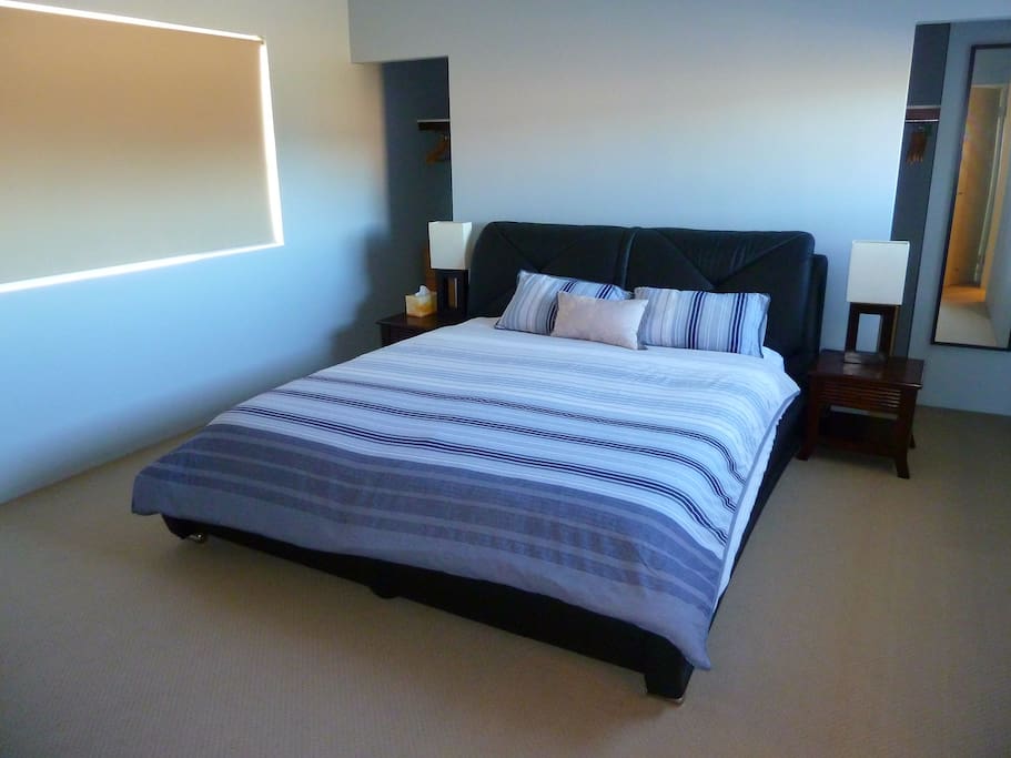 Queen bed