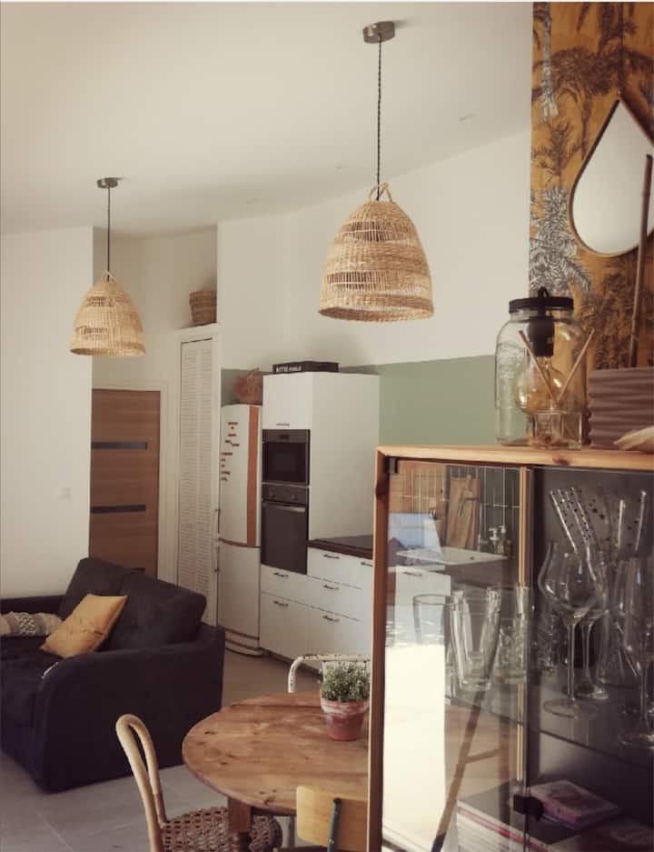 נוף מהדלת הראשית...