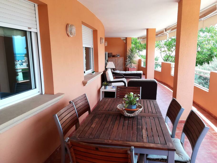 Terraza de 35 m2 vista Derecha.