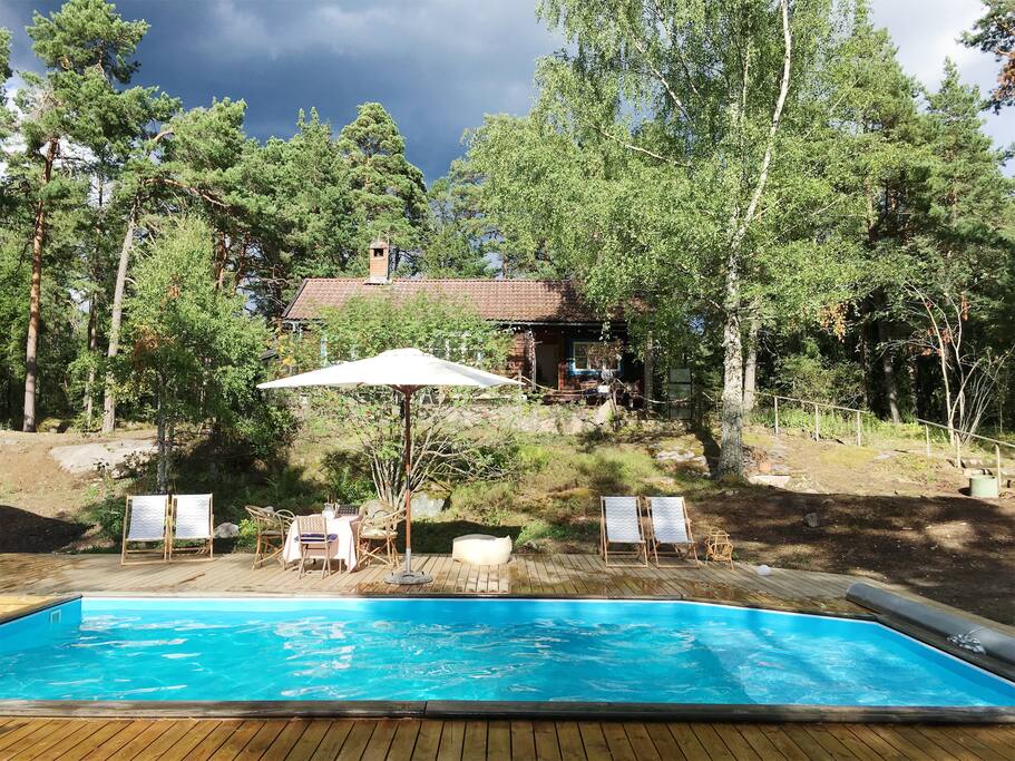 Front main house pool view
