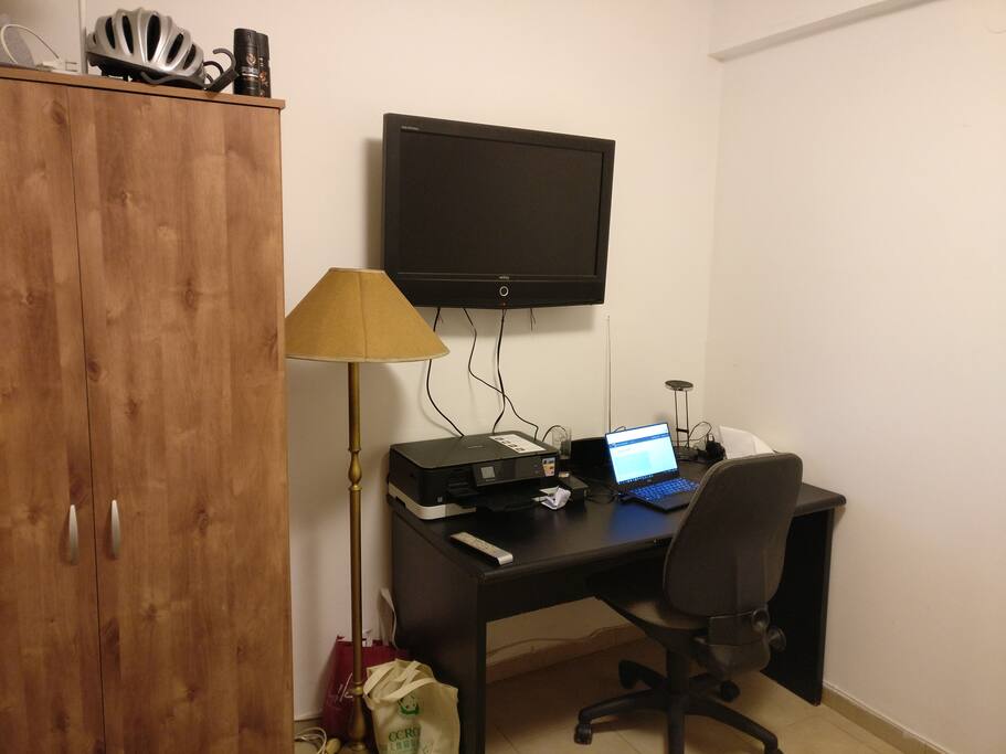 Desk + Closet in the bedroom