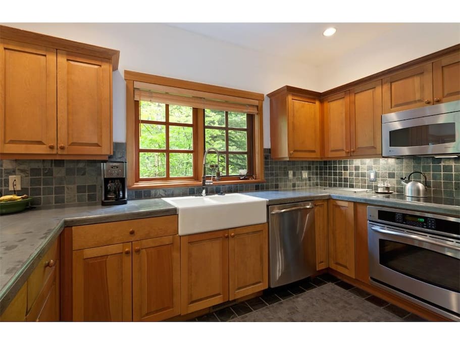 Full Kitchen with stainless steel appliances