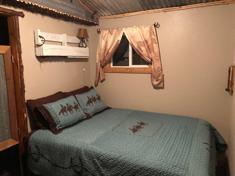 Queen bed