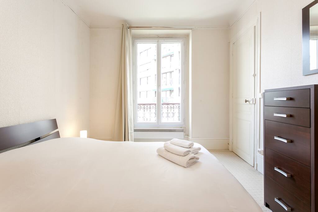 towels furnished