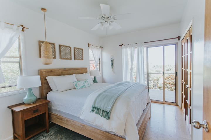 Hookipa Farm: County Legal 3 Bedroom Home in Haiku