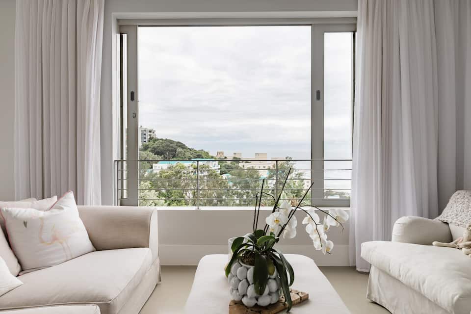 Maison de Plage, a concrete villa above Umdloti, Umdloti, KwaZulu-Natal, South Africa, photo 7 of 10