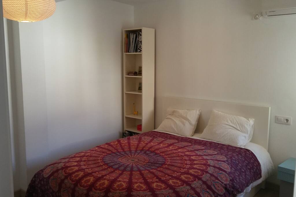 DORMITORIO.Cama muy cómoda