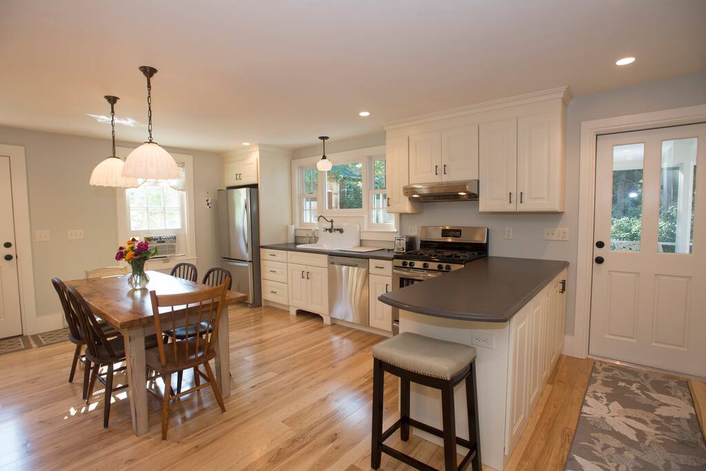 Well appointed with state-of-the-art appliances