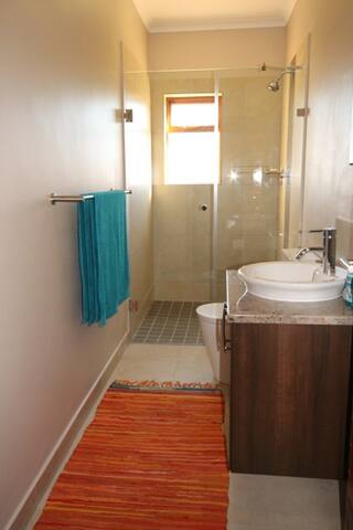 Luxury Self Catering apartment gallery image 5