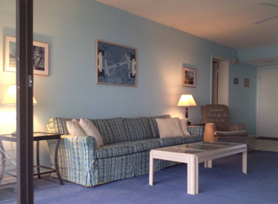 a home away from home in beautiful central Florida. relaxed yet close to all the fun.