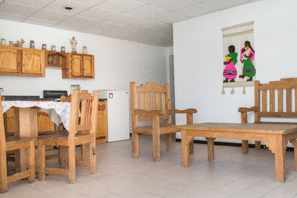 La cosina y la sala