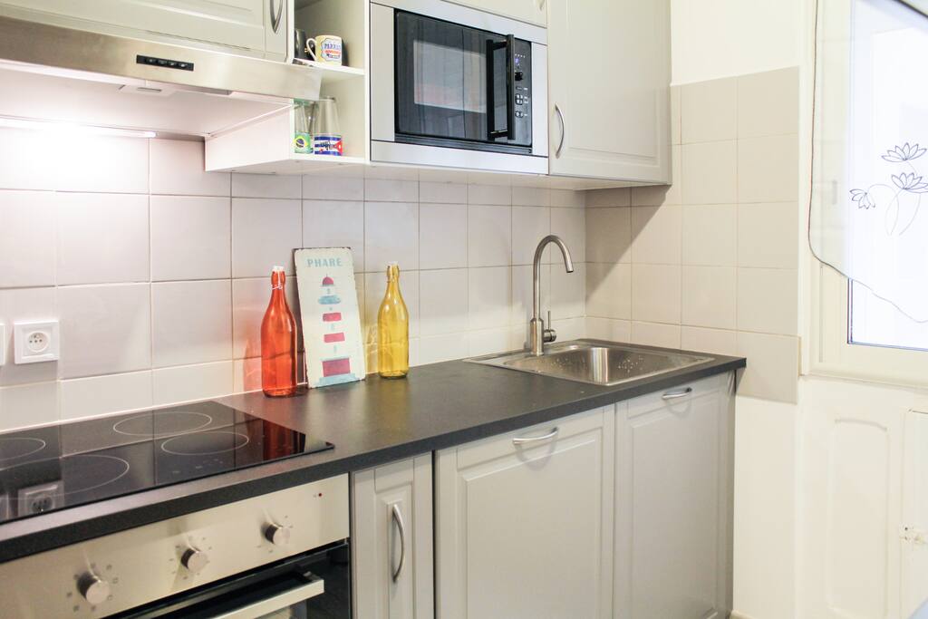 Fully equipped kitchen