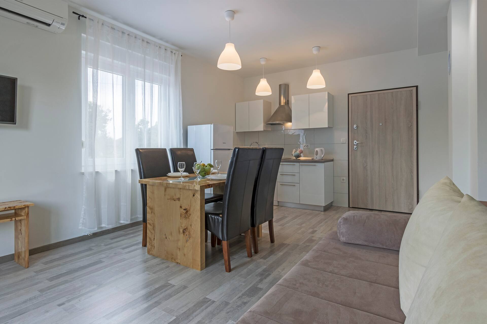 BRAND NEW AP WITH 1-BEDROOM