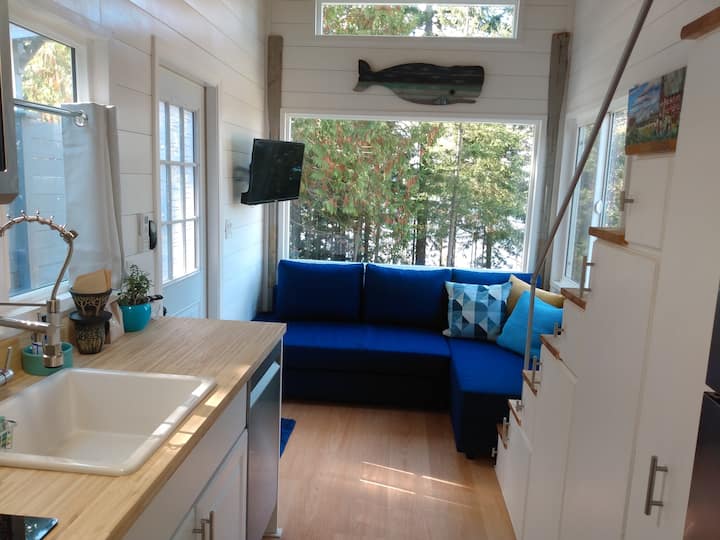Water View Tiny Guest House - Langley, WA