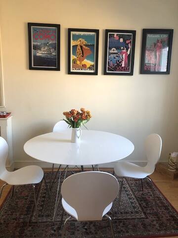 Prime location luxury home gallery image 3