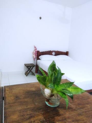 Habitación de descanso cerca de la laguna #2