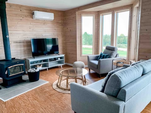 Successful Airbnb property: The Eternal Serenity of the Astroblème of Charlevoix in La Malbaie