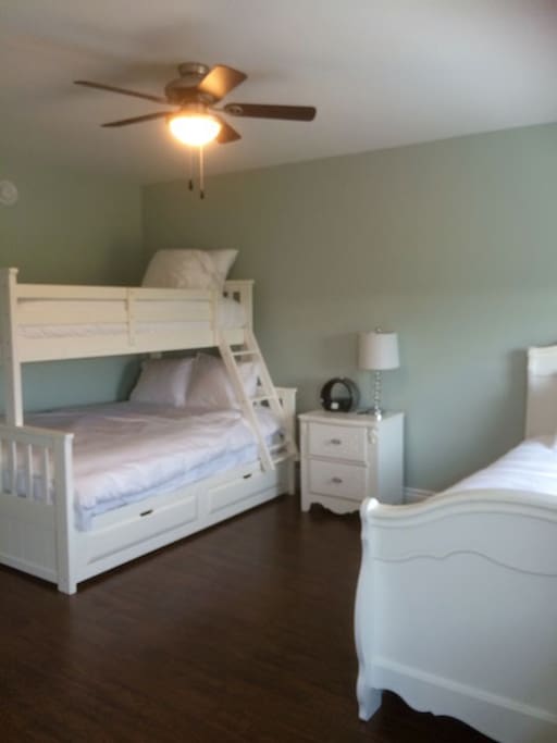 Single over Double Bunk room with another single bed
