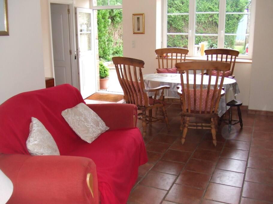 Seating and dining area