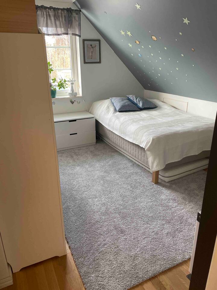 საძინებელი 2